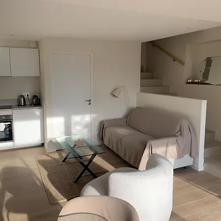 55m2 Charmante Maison Mitoyenne, Jardin, Parking