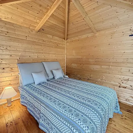Holiday home 55m2 Charmante Maison Mitoyenne, Jardin, Parking