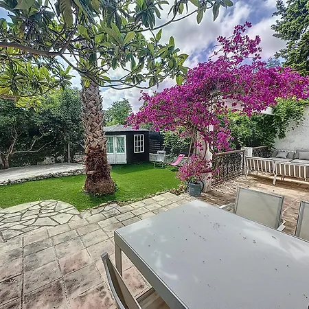 55m2 Charmante Maison Mitoyenne, Jardin, Parking * Cannes